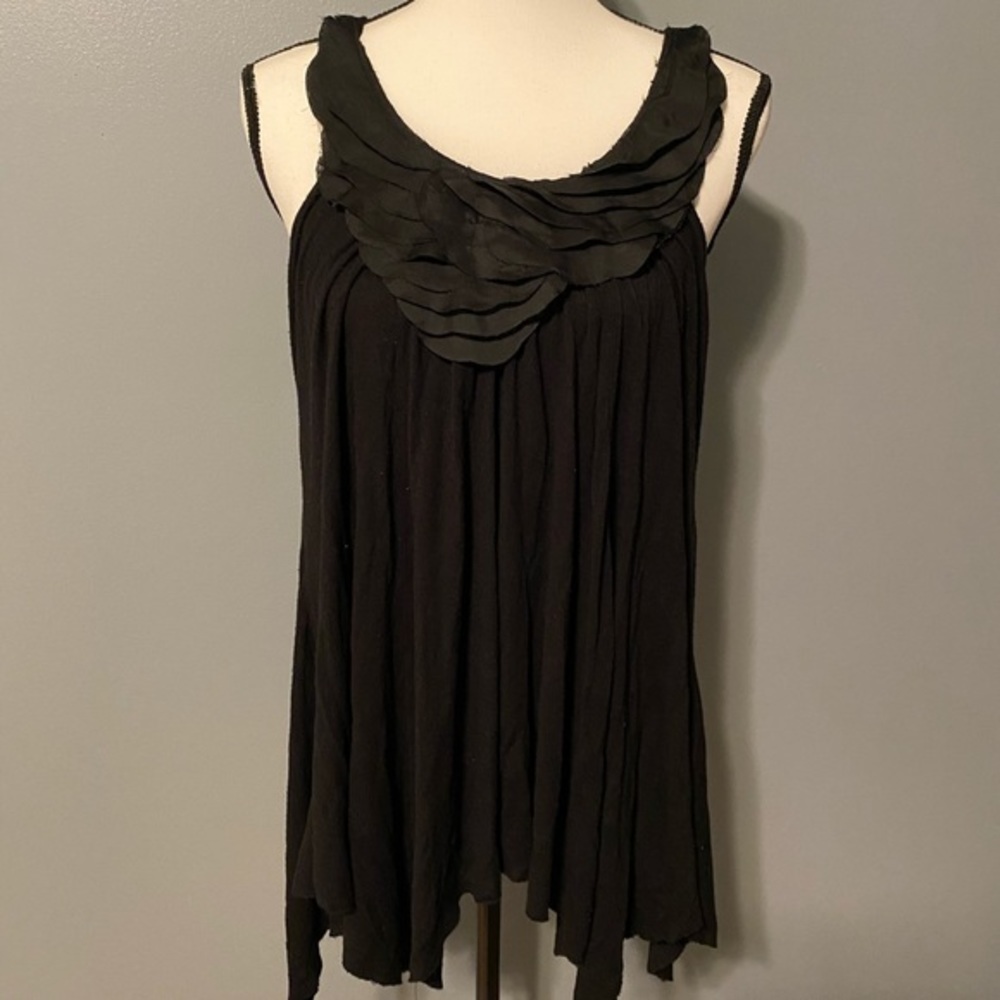 3/$20 B’leev black tank size Medium